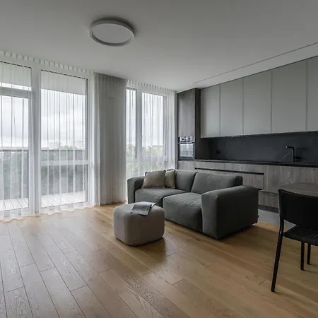 Modern 1bdr With Free Parking