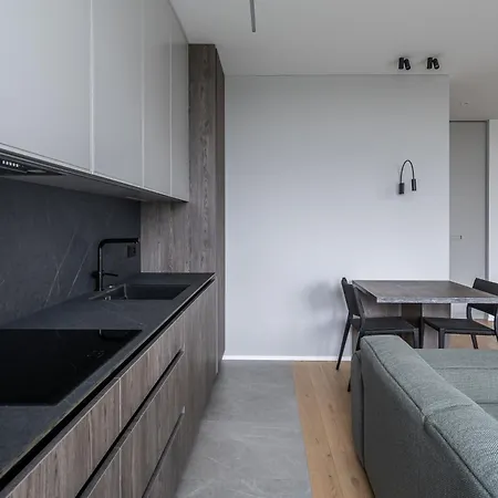 Modern 1bdr With Free Parking *