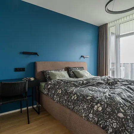 Modern 1bdr With Free Parking Apartament *